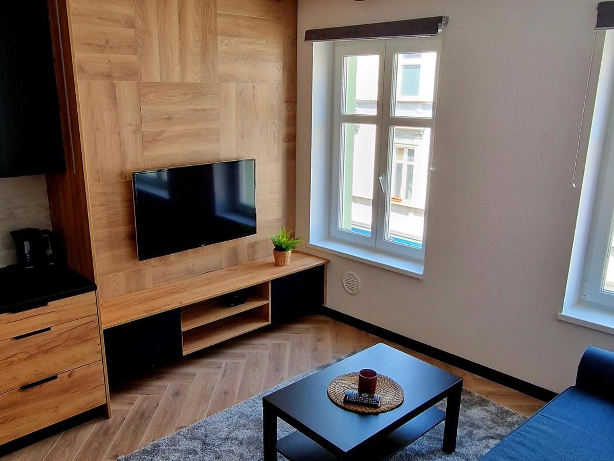 Apartament Ksiaz シュフィエボジツェ エクステリア 写真