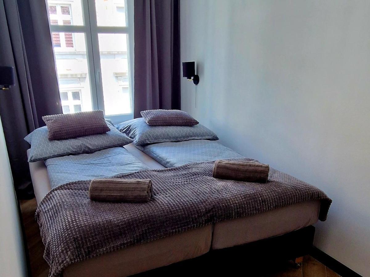 Apartament Ksiaz シュフィエボジツェ エクステリア 写真